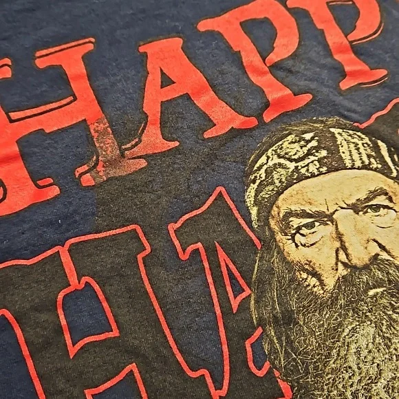 A & E Network's Duck Dynasty graphic tee short sleeve black Lrg. EUC - Picture 5 of 6